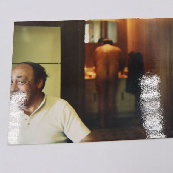 Vintage Photograph Funny Prank Joke Nude Photo Bomb Photo Old Man Original - Picture 3 of 3